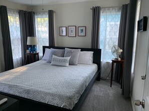 3 bedrooms, desk, iron/ironing board, free WiFi