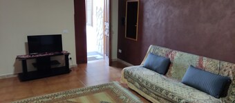 Cozy apartment within walking distance of downtown