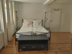 3 Schlafzimmer, Bügeleisen/Bügelbrett, WLAN, Bettwäsche