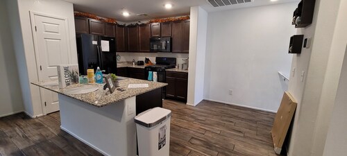 Amazing 2 Bedroom Townhouse