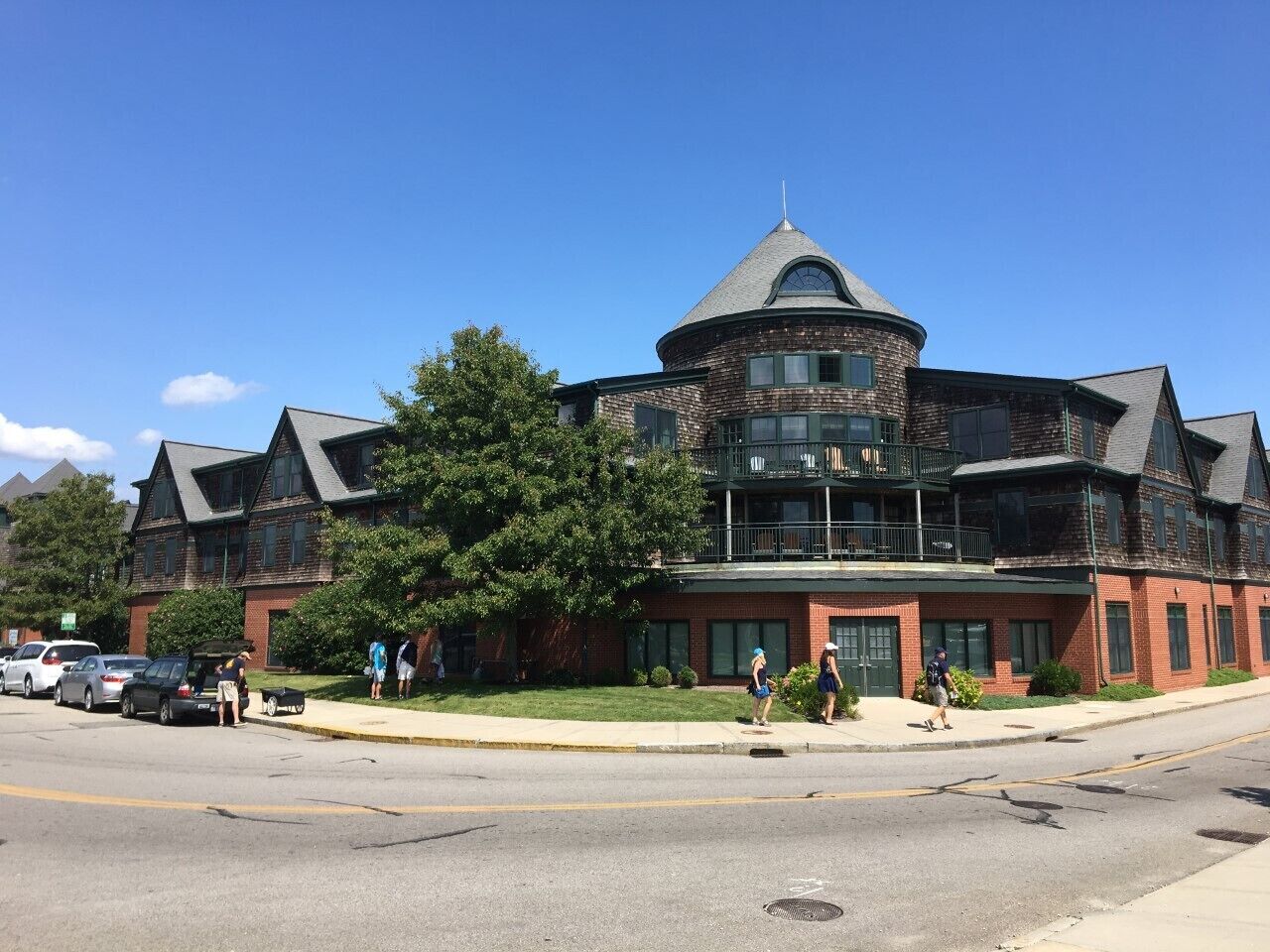 Long Wharf,  Newport Onshore, MORE