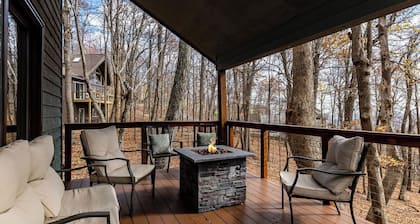 Family-favorite rental nestled in the woods at the top of the Wintergreen Resort