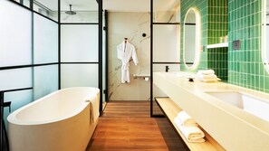 Suite, 1 Schlafzimmer | Badezimmer | Kostenlose Toilettenartikel, Haartrockner, Bademäntel, Hausschuhe