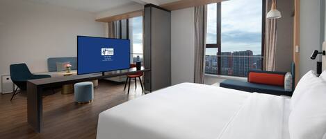 Suite, 1 très grand lit | Couette en duvet d'oie, coffres-forts dans les chambres, bureau