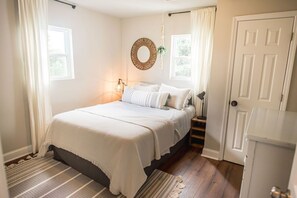 3 bedrooms, iron/ironing board, travel cot, free WiFi