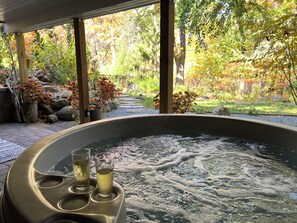 Outdoor spa tub - Hot Tub with a View, Private Modern Garden Level Apartment, Conservancy Access (Madison)