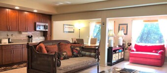 Family friendly, Full Kitchen, EV Charger Level 2, A/C, Easy Parking, Fireplace