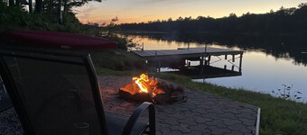 Quiet Retreat for Nature Lovers - 4 Seasons, Pet Friendly, Secluded 