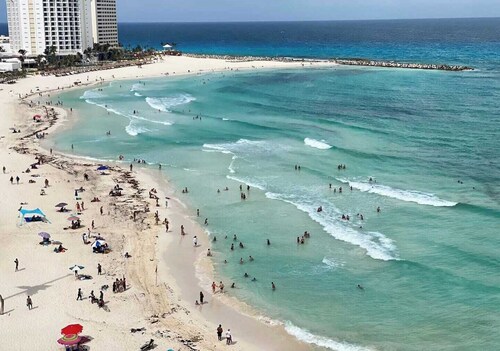 Beachfront PENTHOUSE - Best Views + 3-Beds + 2 Balconies + Maid Service