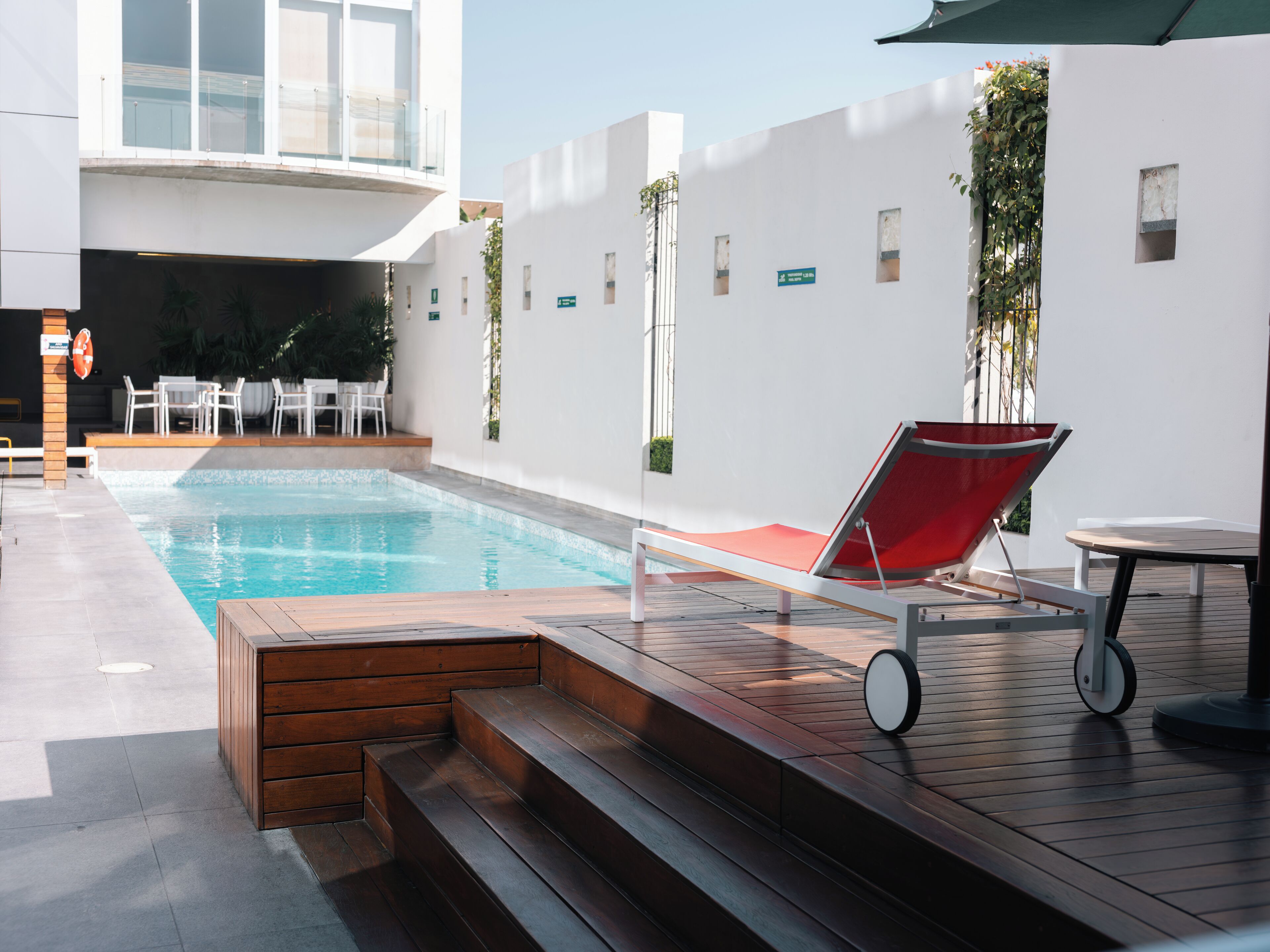 Outdoor pool, pool loungers