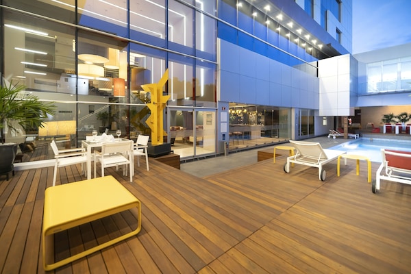 Outdoor pool, pool loungers