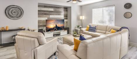 Smart TV, fireplace, offices