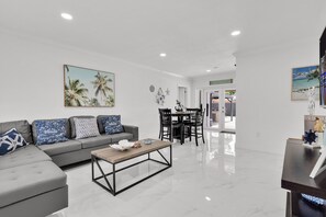 スマートテレビ、暖炉