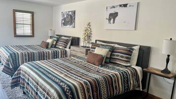 1 habitación, tabla de planchar con plancha, wifi gratis y ropa de cama