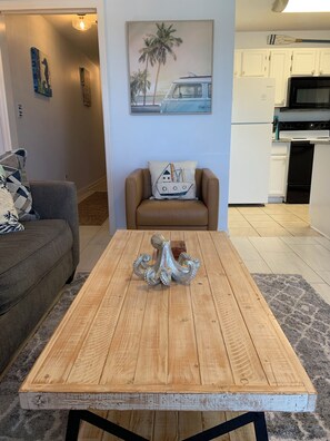 TV - Ocean View Miramar Beach Condo, Heated Pool Hot Tub, Trained Pets welcome  (Miramar Beach)