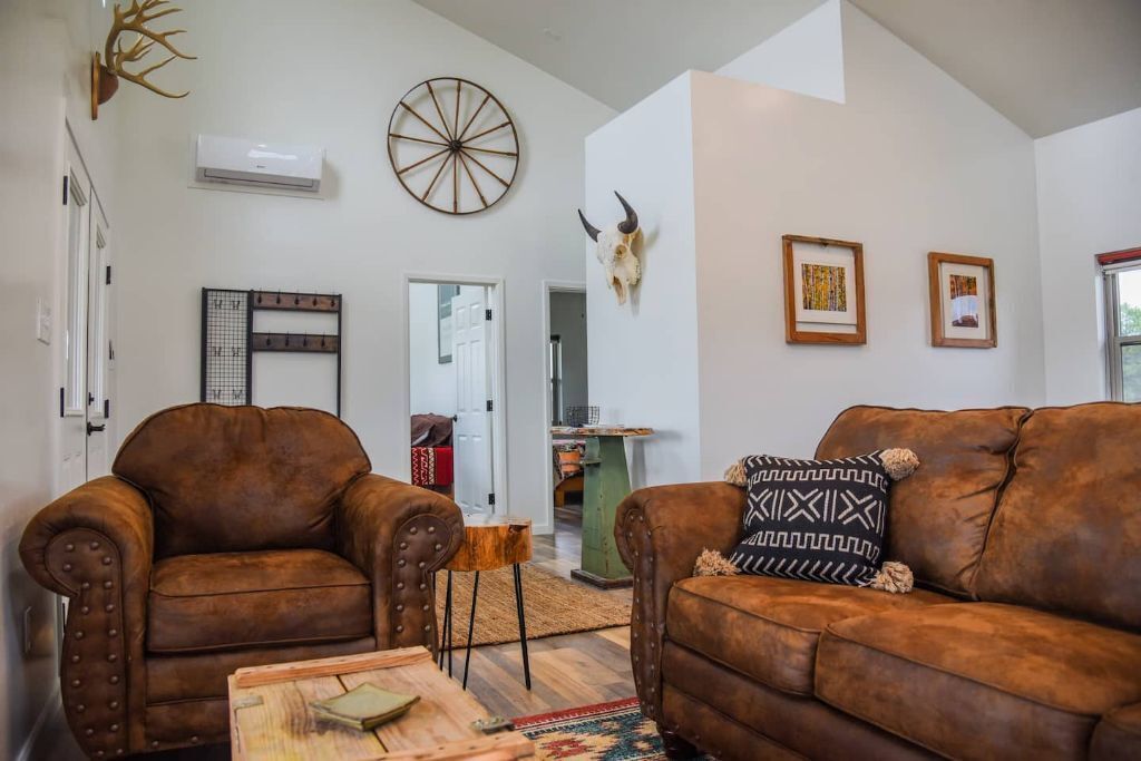 Smart TV, DVD player, books