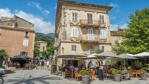 Ristorazione all'aperto