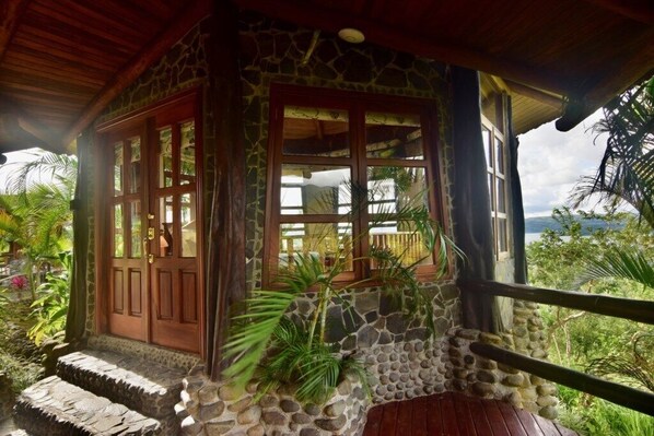 Property grounds - Wide Luxury Home with Pool & Jacuzzi access & Amazing Volcano and Lake views (El Castillo)