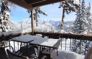 Outdoor dining - Slope Side Retreat w/ Spectacular Mountain Views. Pet Friendly! (Durango)