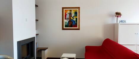 TV, fireplace, DVD player, stereo