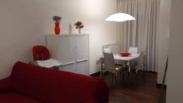 TV, fireplace, DVD player, stereo