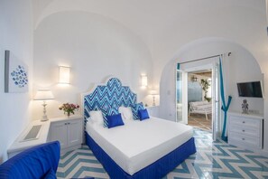 3 habitaciones, tabla de planchar con plancha, cuna de viaje y wifi 