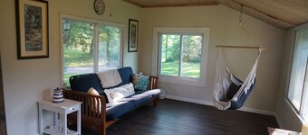 Secluded Woods Edge Cottage in Dowagiac MI. 