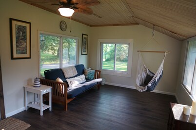 Secluded Woods Edge Cottage in Dowagiac MI.