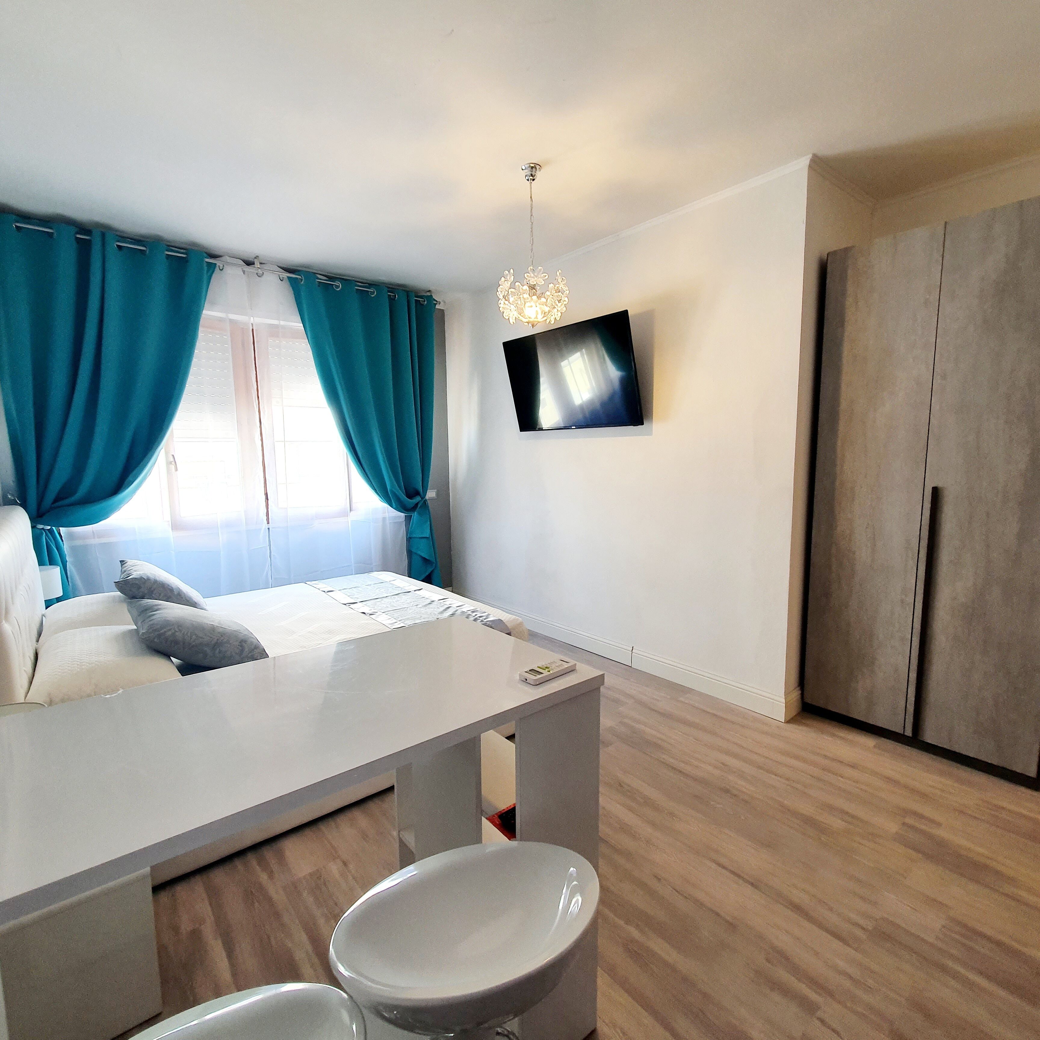 1 bedroom, free WiFi, bed sheets