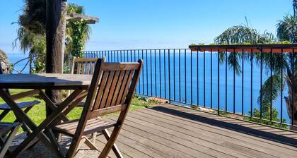 Cottage Calhau, family getaway with ocean view
