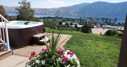 March dates 10% off and new Spring Break dates now open! Lake Chelan view!