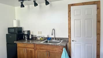 Fridge, microwave, coffee/tea maker, electric kettle