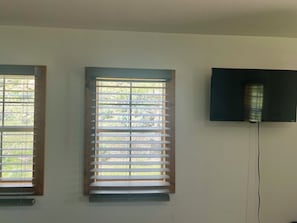 Interior - Wild View Cabin (Gardiner)
