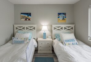 Casa, 3 habitaciones, acceso a la alberca, vista al mar | 3 habitaciones, decoración personalizada y ropa de cama 