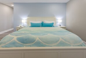 3 bedrooms, individually decorated, bed sheets - Waterfront & Pool A Star5vacations (Redington Shores)