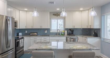 Waterfront & Pool A Star5vacations