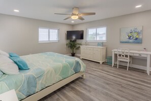 House, 3 Bedrooms, Pool Access, Sea View | 3 bedrooms, individually decorated, bed sheets