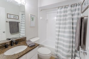 Bathroom - La Casa Del Mar 602 Star5vacations (Dunedin)