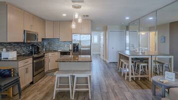 Apartment, 2 Bedrooms, Pool Access, Beachside | Private kitchen | Microwave, oven, dishwasher, coffee/tea maker