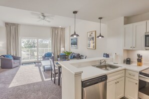 Apartment, 2 Schlafzimmer, Whirlpool | Eigene Küche | Mikrowelle, Ofen, Geschirrspüler, Wasserkocher mit Kaffee-/Teezubehör