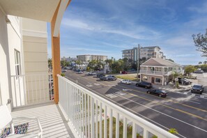 Apartment, 2 Bedrooms, Jetted Tub | Balcony