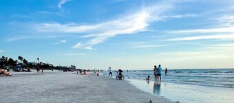 IRB Poolside Unit A Star5vacations