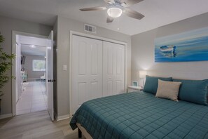 House, 2 Bedrooms, Pool Access, Sea View