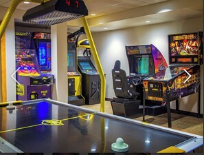 Spielezimmer