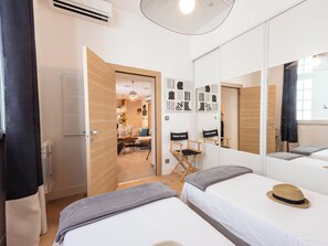 2 Schlafzimmer, Schreibtisch, Bügeleisen/Bügelbrett, WLAN