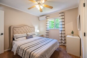 4 bedrooms, free WiFi, bed sheets