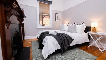 6 bedrooms, iron/ironing board, travel cot, WiFi