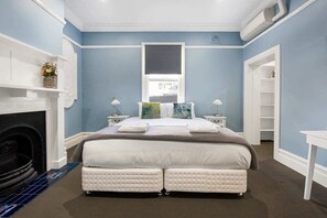 2 habitaciones, tabla de planchar con plancha, wifi y ropa de cama 
