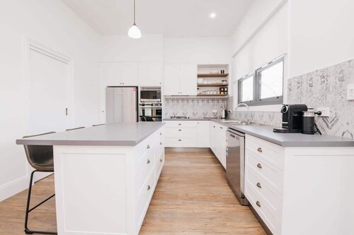 Dimby Cottage - Beautifully Restored Heritage Home