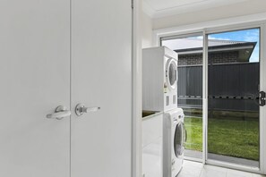 Interior - Emmaville - Modern, Convenient & Pets Allowed (Orange)